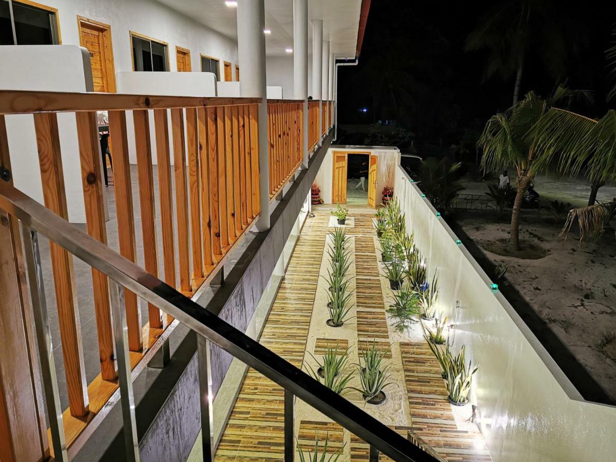 Thila Farm View Hotel Thoddoo Exterior foto