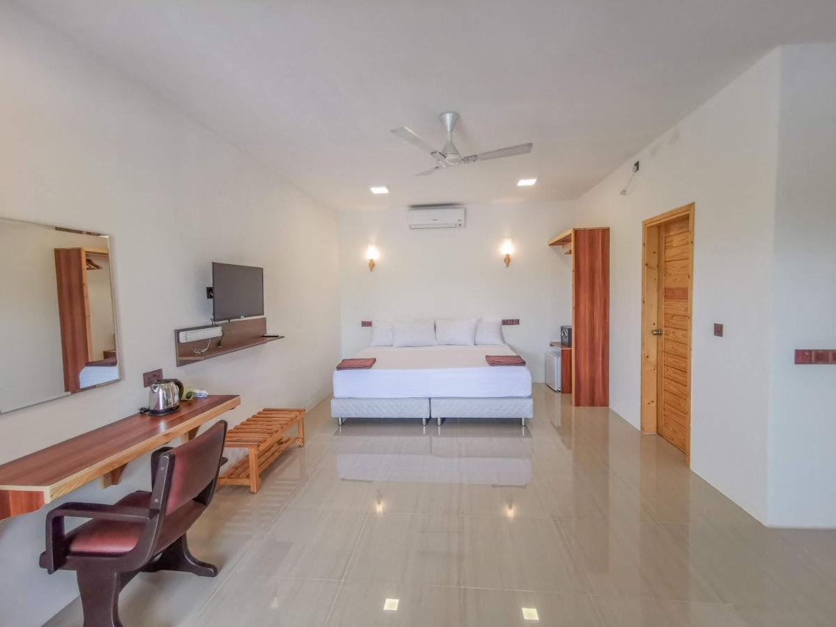 Thila Farm View Hotel Thoddoo Exterior foto